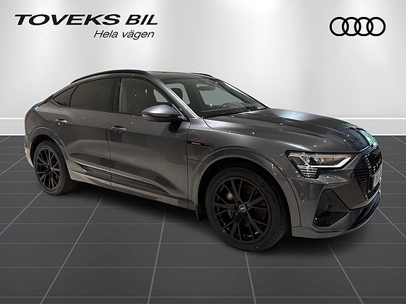 Audi e-tron 7 of 20