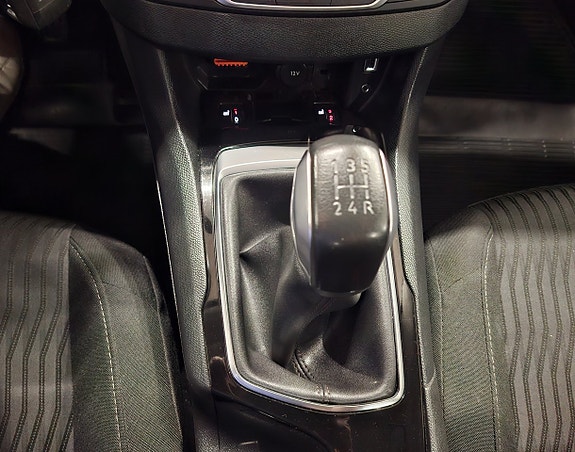 Peugeot 308 SW 22 of 25
