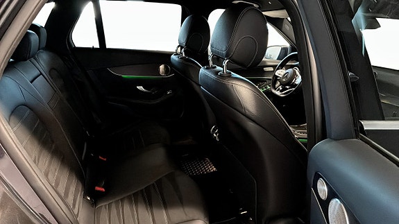 Mercedes-Benz GLC300 de 5 of 5