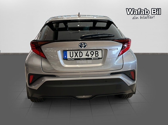 Toyota C-HR 5 of 5