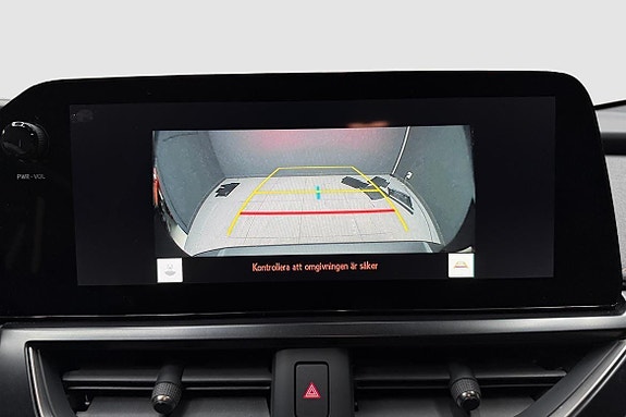 Lexus UX250h 19 of 19