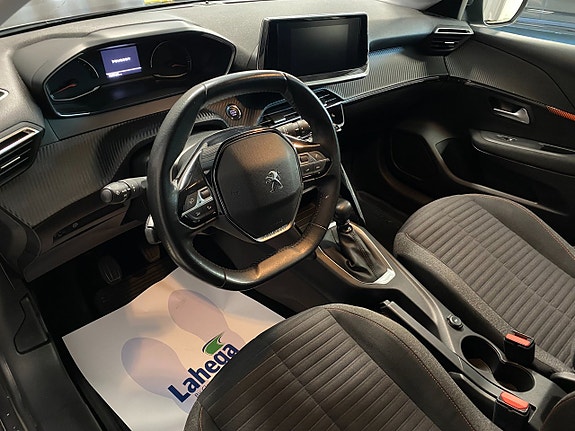 Peugeot 208 12 of 21