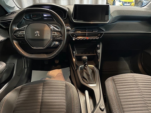 Peugeot 208 10 of 21