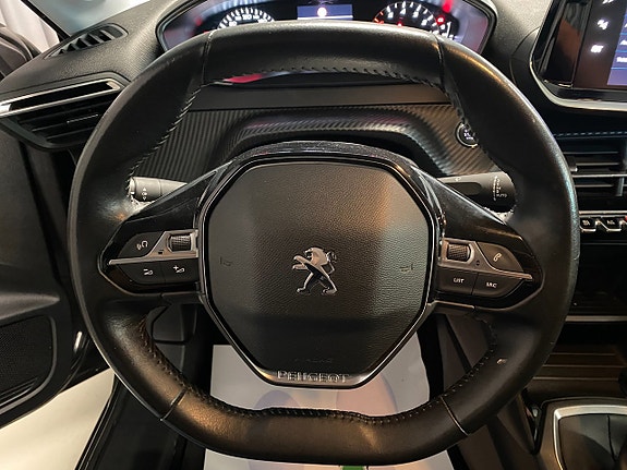 Peugeot 208 20 of 21