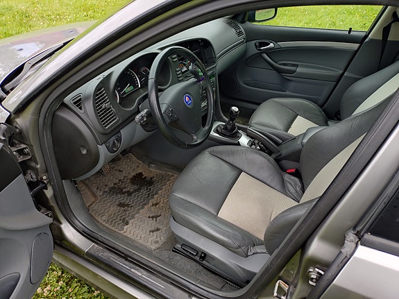 Saab 9-3 5 of 5