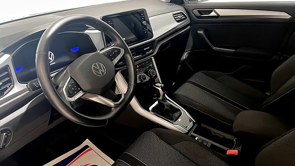 Volkswagen T-Roc 7 of 12