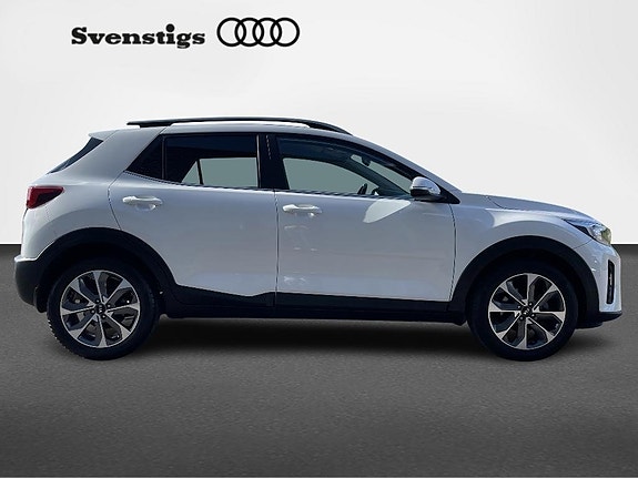 Kia Stonic 3 of 5