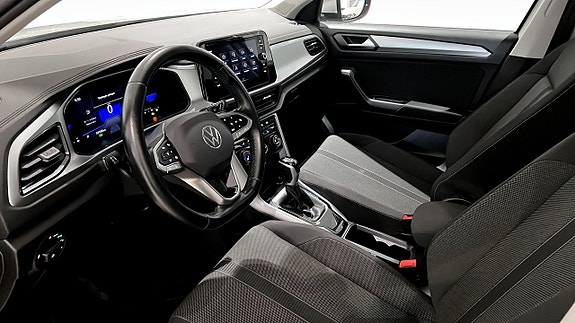 Volkswagen T-Roc 12 of 25