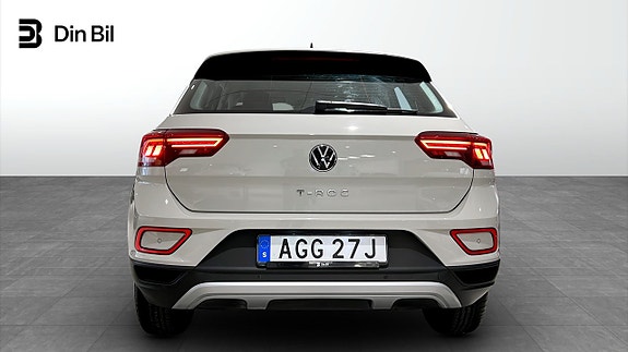 Volkswagen T-Roc 9 of 25