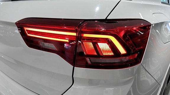Volkswagen T-Roc 18 of 25