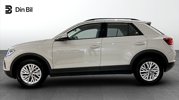 Volkswagen T-Roc 4 of 25