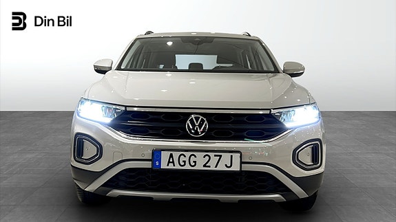 Volkswagen T-Roc 8 of 25