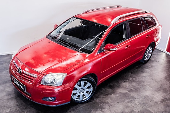 Toyota Avensis 4 of 5