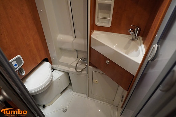 Malibu VAN 600 DB Automat 150hk Dieselpanna 11 of 21