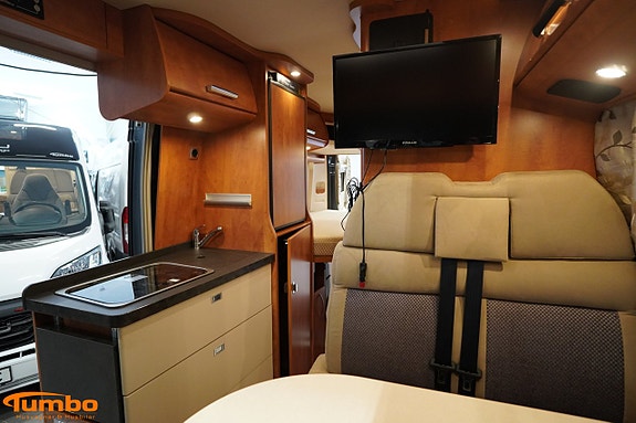 Malibu VAN 600 DB Automat 150hk Dieselpanna 5 of 21