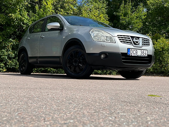 Nissan Qashqai 2 of 5
