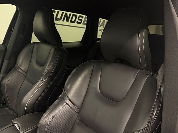 Volvo XC60 15 of 16