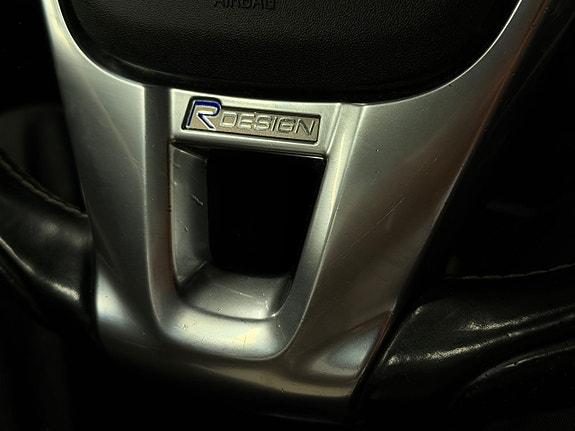 Volvo XC60 7 of 16