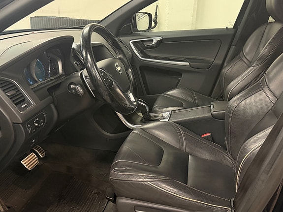 Volvo XC60 5 of 16