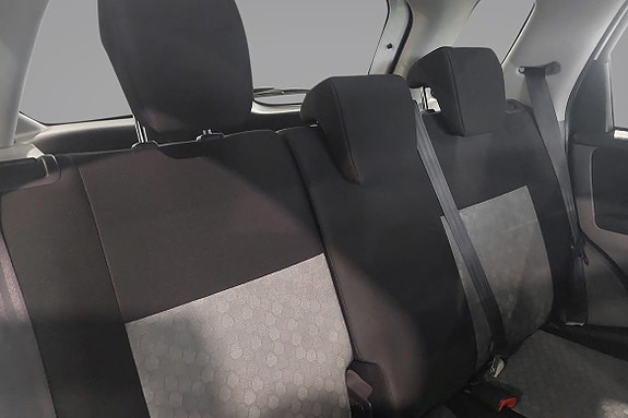 Suzuki SX4 9 of 11