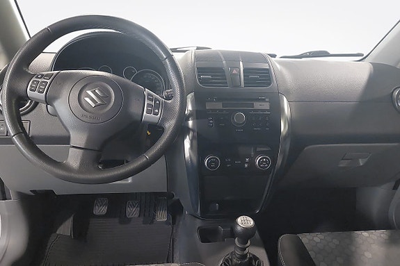 Suzuki SX4 7 of 11