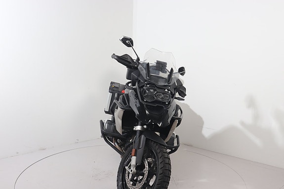 BMW R 1250 GS 3 of 6