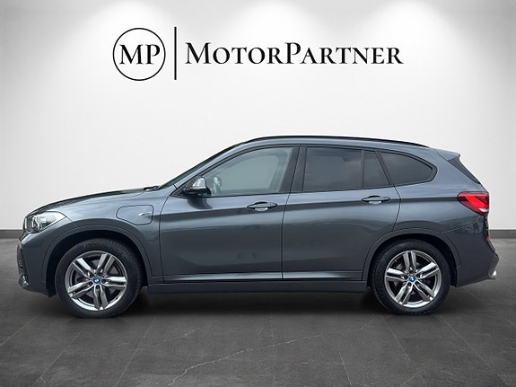 BMW X1 4 of 5