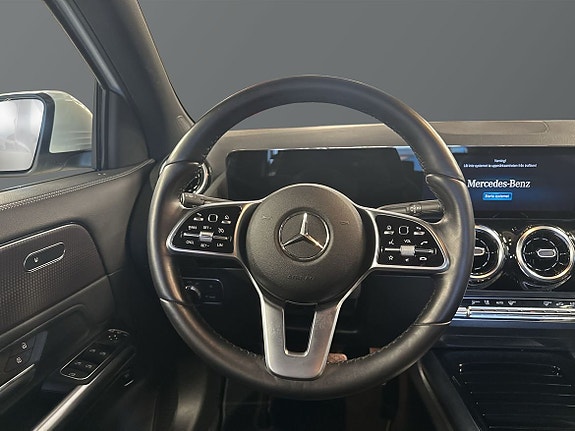 Mercedes-Benz GLA220 d 10 of 11
