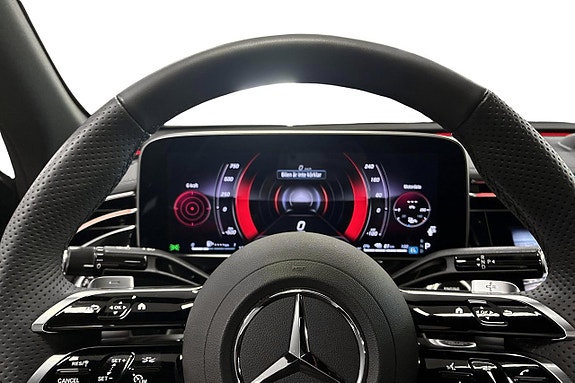 Mercedes-Benz E300 de 6 of 12