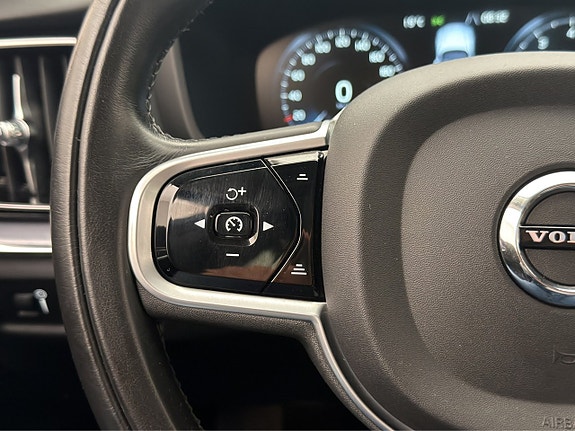 Volvo S60 12 of 30