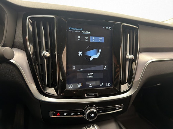 Volvo S60 18 of 30