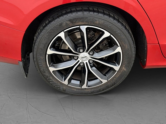 Volvo S60 27 of 30