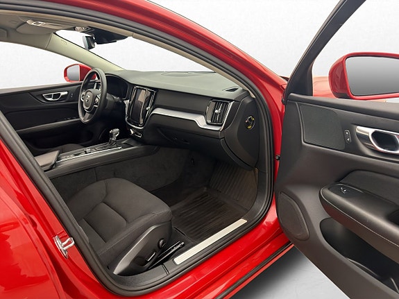Volvo S60 24 of 30