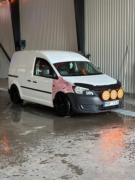 Volkswagen Caddy 2 of 10