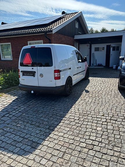 Volkswagen Caddy 8 of 10
