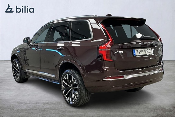 Volvo XC90 2 of 5