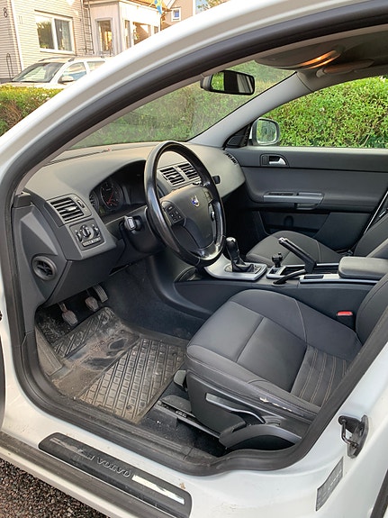 Volvo V50 5 of 5