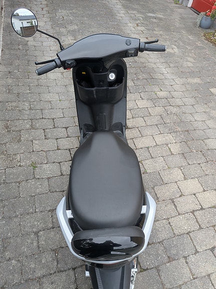 Sakura El - moped 4 of 4