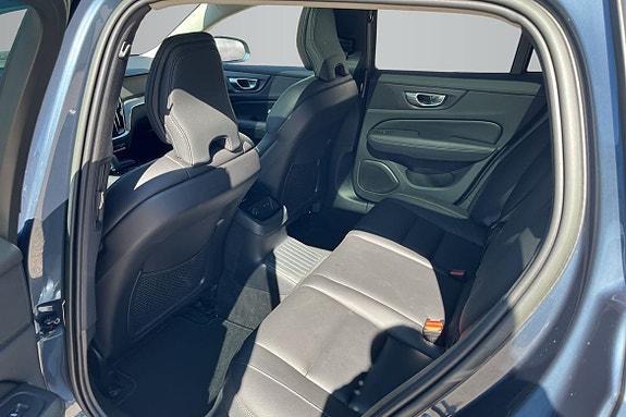 Volvo V60 11 of 17