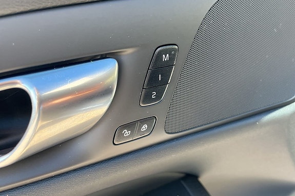 Volvo V60 15 of 17