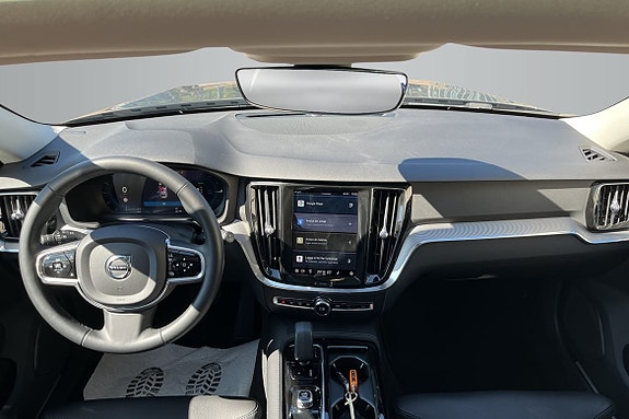 Volvo V60 12 of 17