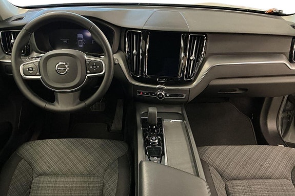Volvo XC60 18 of 30