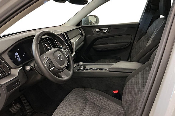 Volvo XC60 26 of 30