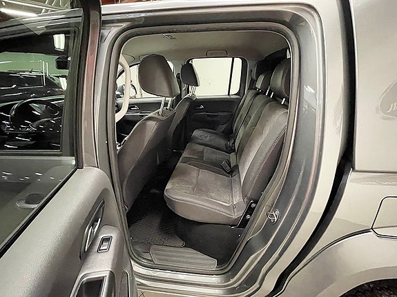 Volkswagen Amarok 5 of 5