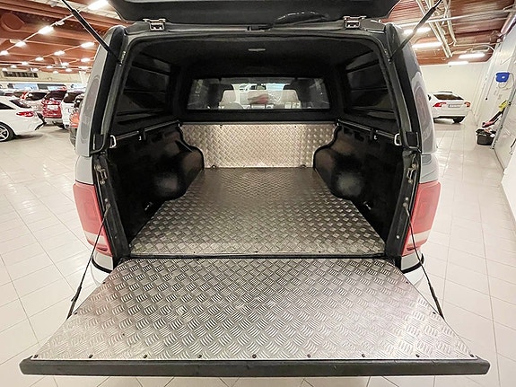Volkswagen Amarok 7 of 7