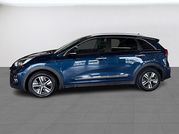 Kia Niro 2 of 5