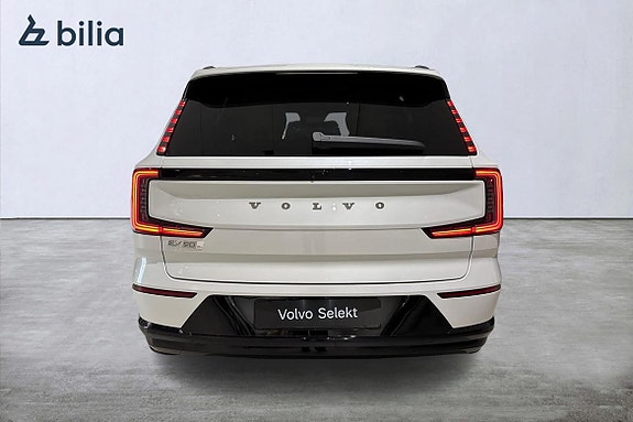 Volvo EX90 9 of 30