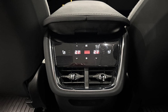 Volvo EX90 19 of 26