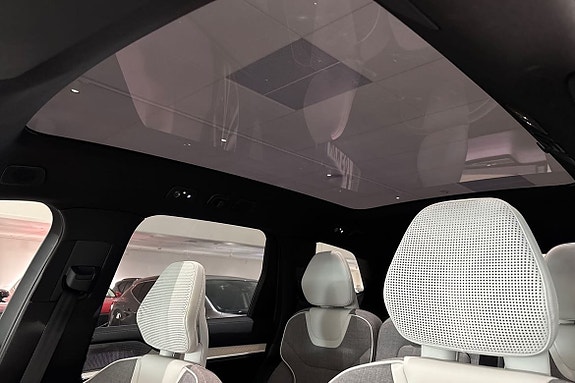 Volvo EX90 20 of 26