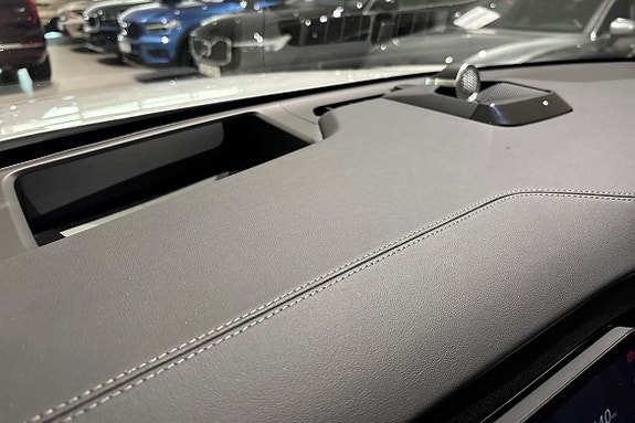 Volvo EX90 22 of 26